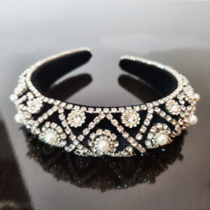 bentita cu cristale si strasuri