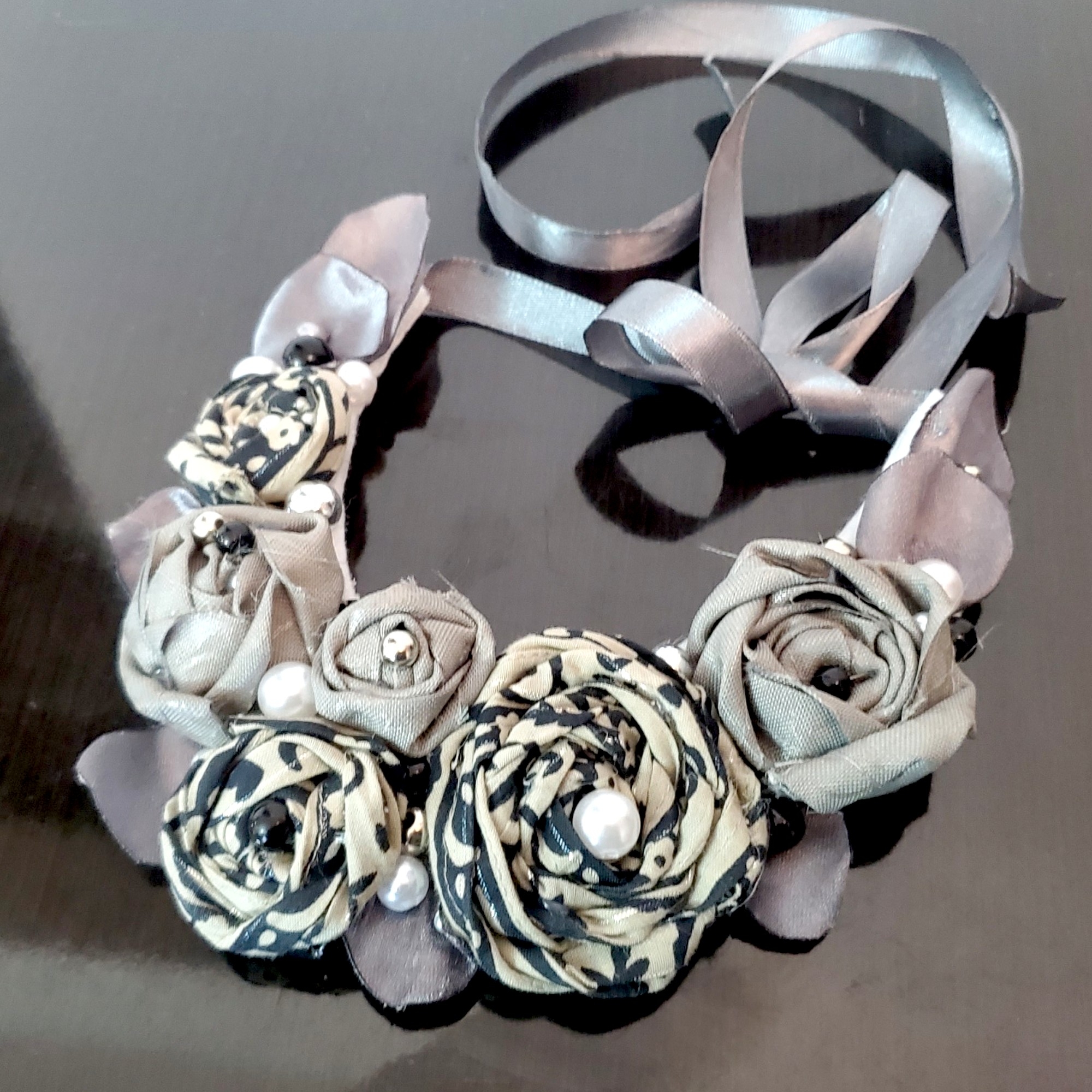 colier handmade