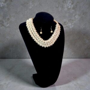 set colier si cercei din perle