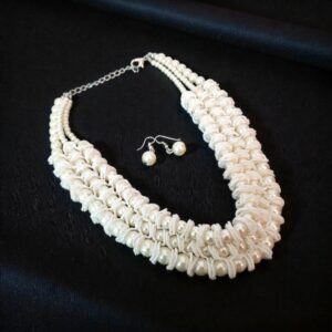 set colier si cercei din perle