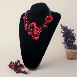 colier statement rose