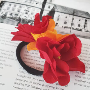 accesoriu de par cu flori