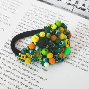 accesoriu de par cu perle