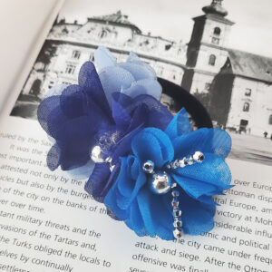 elastic de par cu flori