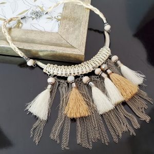 Colier statement cu lanturi si ciucuri Tania Cream