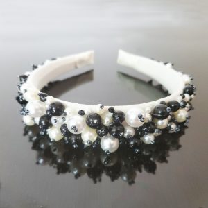 Bentita Black and white