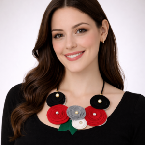 Colier cu flori abstracte Camellia 3