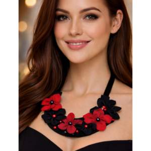 Colier cu flori textile lucrat manual Dark Passion 1