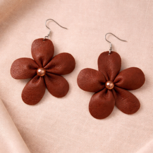 Cercei din piele naturala model floare maro Latte XL 4