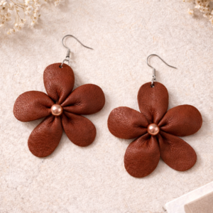 Cercei din piele naturala model floare maro Latte 3