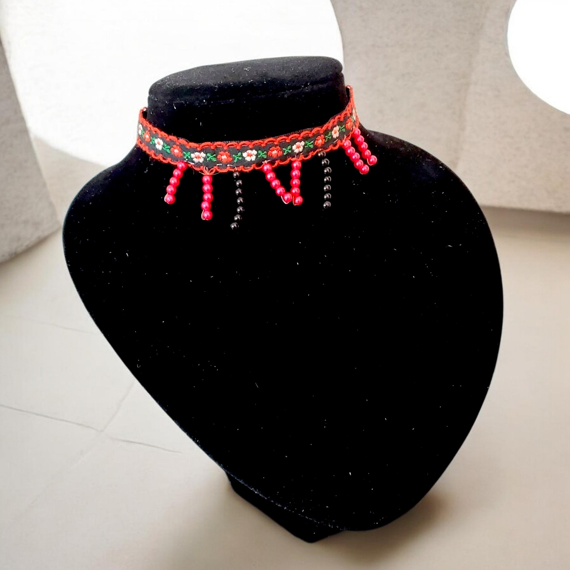 choker cu perle