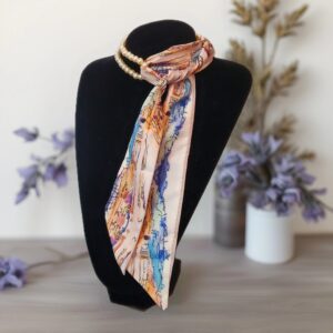 colier de perle si esarfa