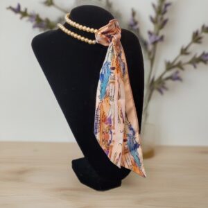 colier de perle si esarfa