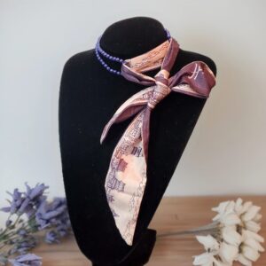 colier de perle si esarfa