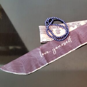 colier de perle si esarfa