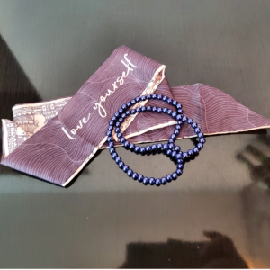 colier de perle si esarfa