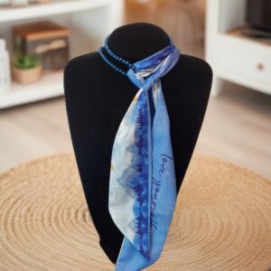 colier de perle si esarfa