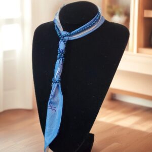 colier de perle si esarfa